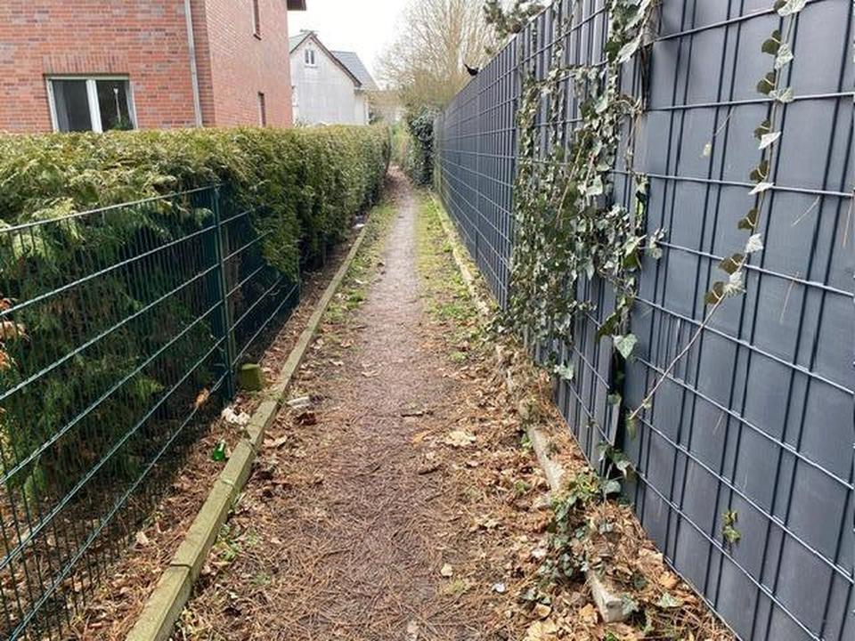 Doppelhaushälfte mit Doppelgarage und 2 Carports in zentraler Lage von Steinheim – Bild 10