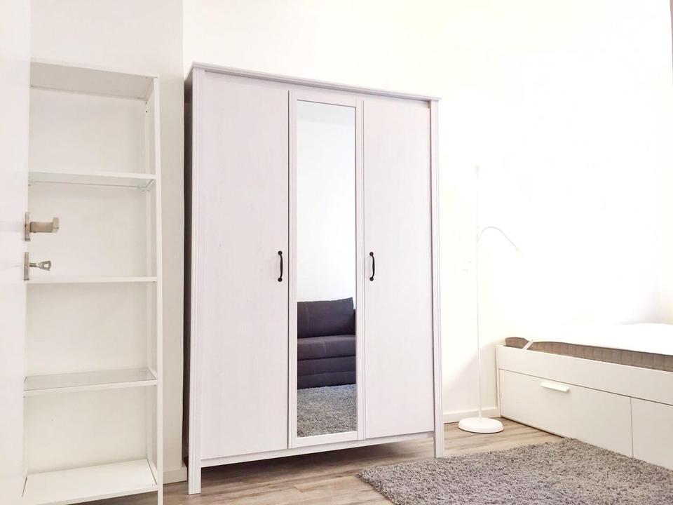 Ab SOFORT - Paar oder 2er WG -Neue helle Luxus Wohnung mit Terrasse, Alpenblick, vollmöbliert – Bild 19