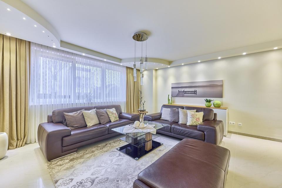 Großzügiges Wohnen mit Garten auf zwei Ebenen – Bild 2