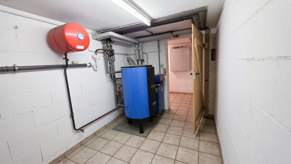 Provisionsfrei - Rarität - 2 Häuser, große Scheune und großer Garten in Freiburg-Munzingen. – Bild 25