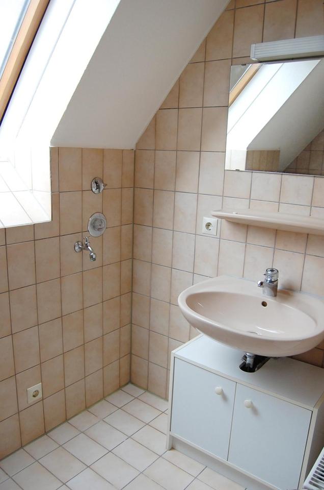 Charmante Dachgeschosswohnung in der Fußgängerzone mit Balkon & Blick aufs Hundertwasser-Design-Haus – Bild 7