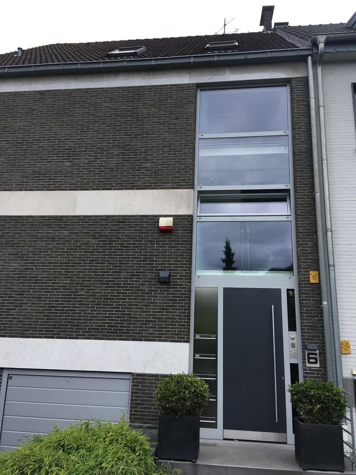 Unterbilk-Jackpot: Perfekt aufgeteilte Wohnung mit Klima, Riesen-Balkon & eigener Garage – Bild 2