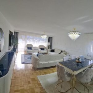 Stilvolles Wohnen in Winnenden Sonnenverwöhnte 4-Zimmer-Wohnung mit herrlichem Ausblick