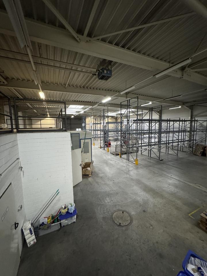 Lagerhalle ca. 1000qm mit Büro ca. 150qm – Bild 6