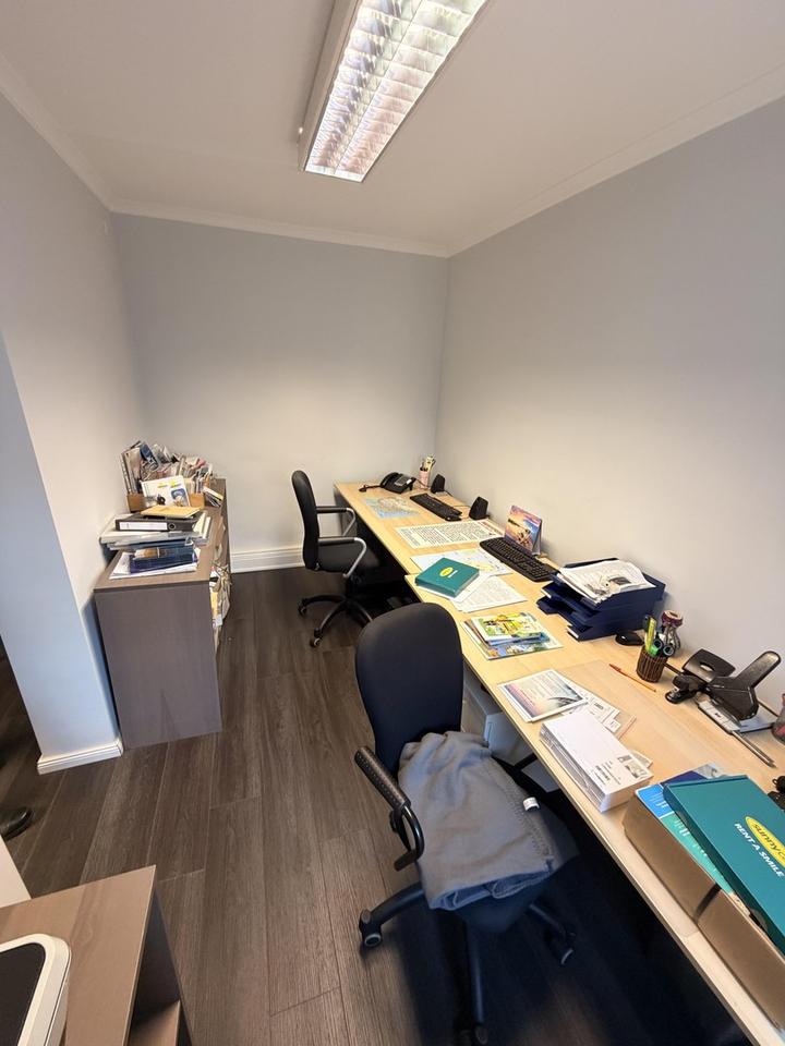 Gewerbeeinheit mit 4,5 Zimmern – ideal für Büro, Praxis oder Ähnliches – Bild 3