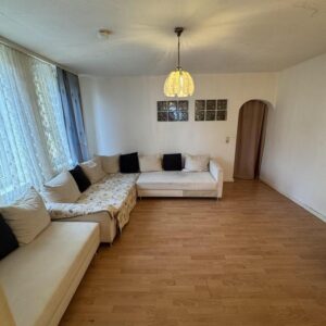 Möblierte und renovierte 2,5- Zimmerwohnung zu vermieten