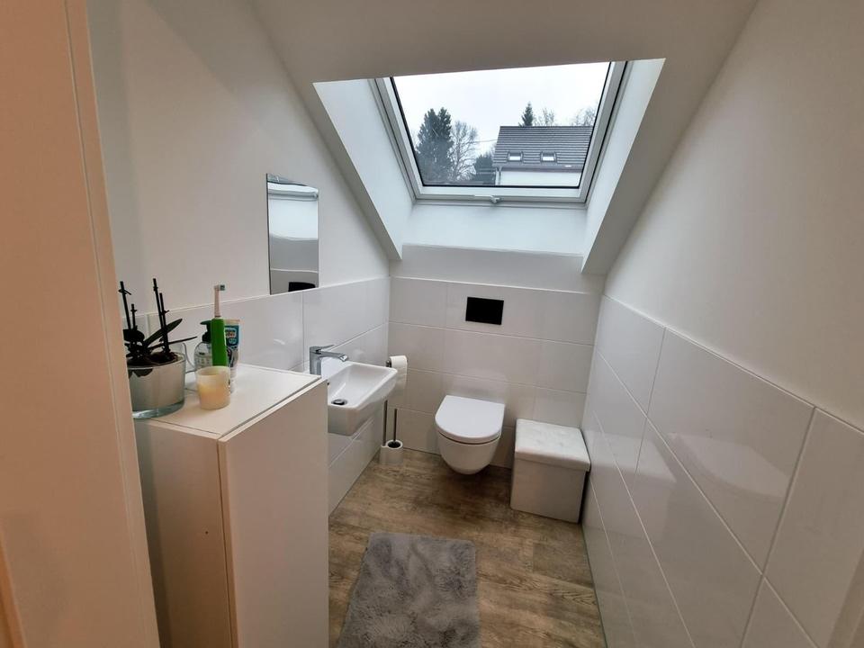 Helle DG-Wohnung mit riesigem Garten – ideal für Kapitalanlage oder Eigennutzung – Bild 9