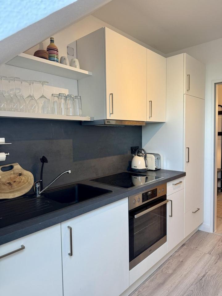 Stylishes Wohnen in verschiedenen vollmöblierten Apartments am Deich nahe Hamburg! – Bild 12