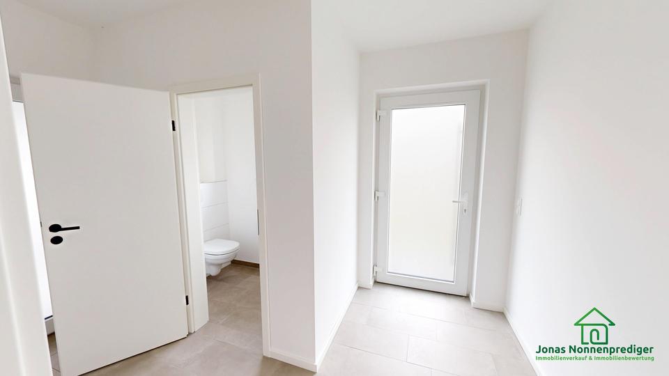 Modernes Reihenhaus mit Garage zum Erstbezug - 2 Geschosse – Bild 19