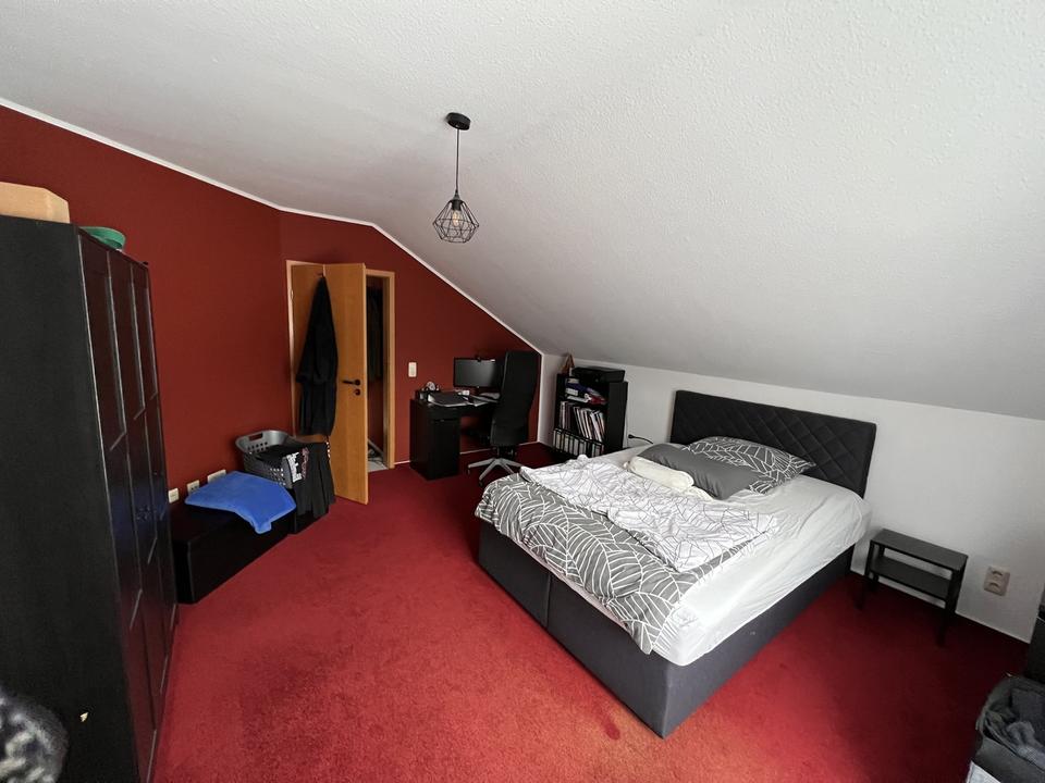 Helle Dachgeschosswohnung – Bild 9