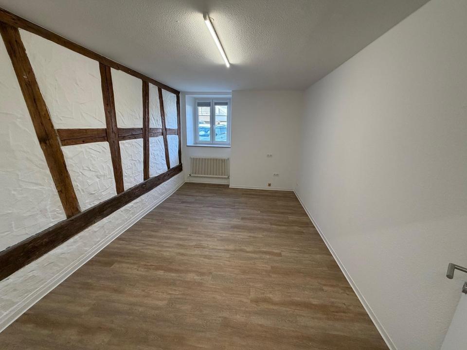 Wunderschöne kernsanierte Büroräume/Praxis mit 5 Zimmer im Erdgeschoss – Bild 10