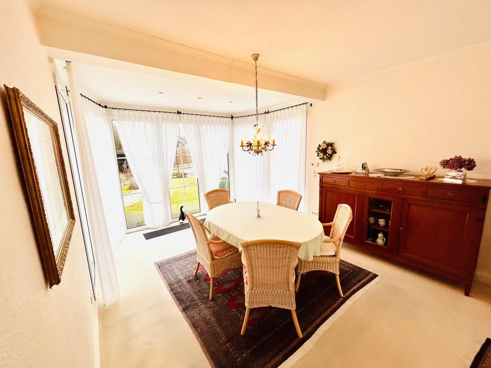 Stilvoller Winkelbungalow - auf sonnigem Grundstück - ohne Makler – Bild 18