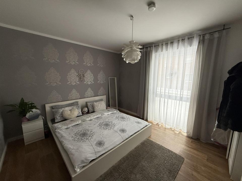 *Neuwertig & Zentral*: Geräumige 4-Zi.-Wohnung mit Garten im EG – Bild 7