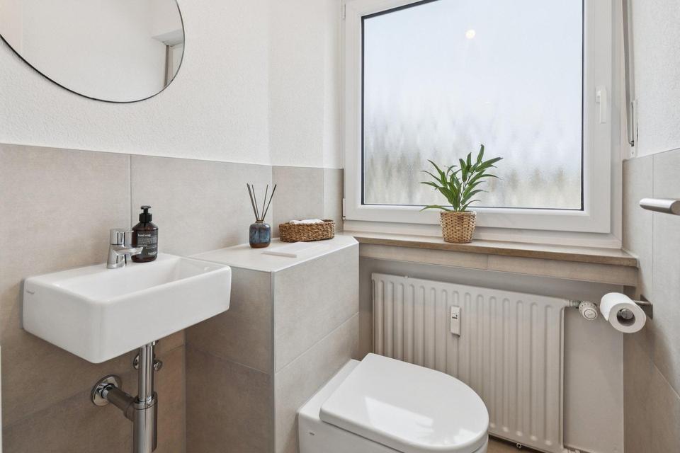 Sofort bezugsfrei: Helle 3 ZKB-Wohnung mit 2 Balkonen, provisionsfrei und frisch renoviert – Bild 6