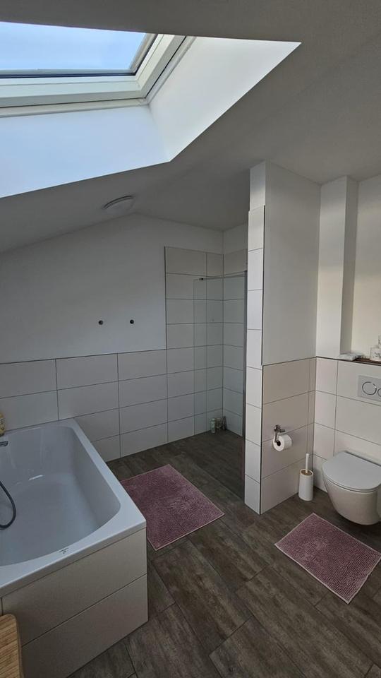 Neuwertige DHH mit Garage – Bild 7