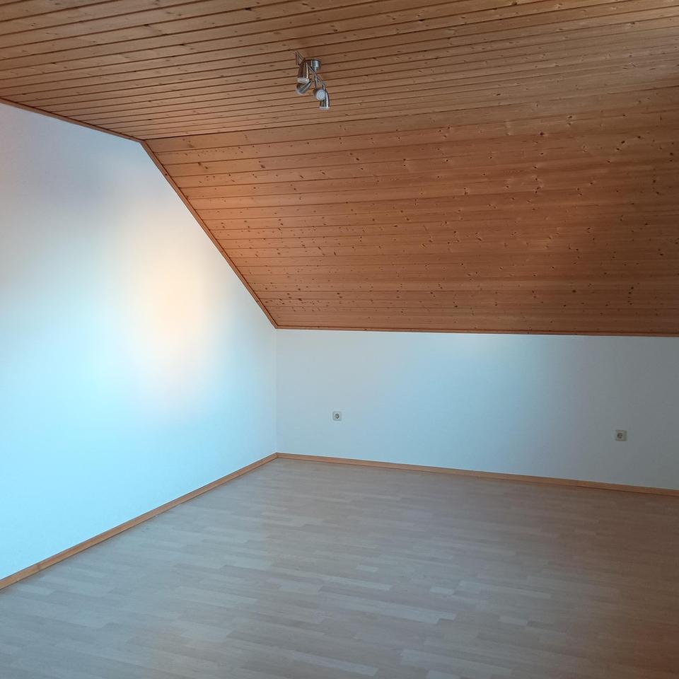 Gepflegtes Doppelhaus in traumhafter Lage- ideal für Familien oder Kapitalanleger – Bild 4