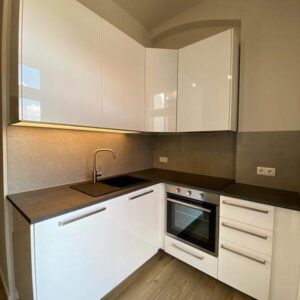 Zeitlose Eleganz trifft modernen Komfort: Ihr sanierter Altbau-Traum