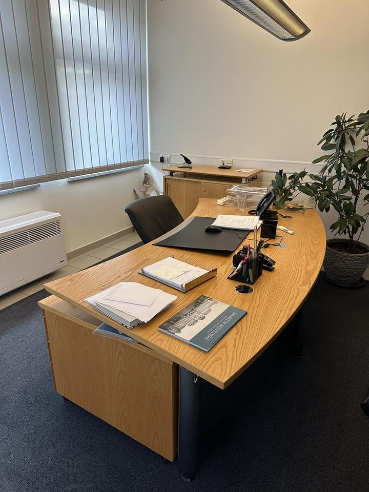 Bürohaus + Praxisräume + Wohnung+ Baugrundstück – Bild 3