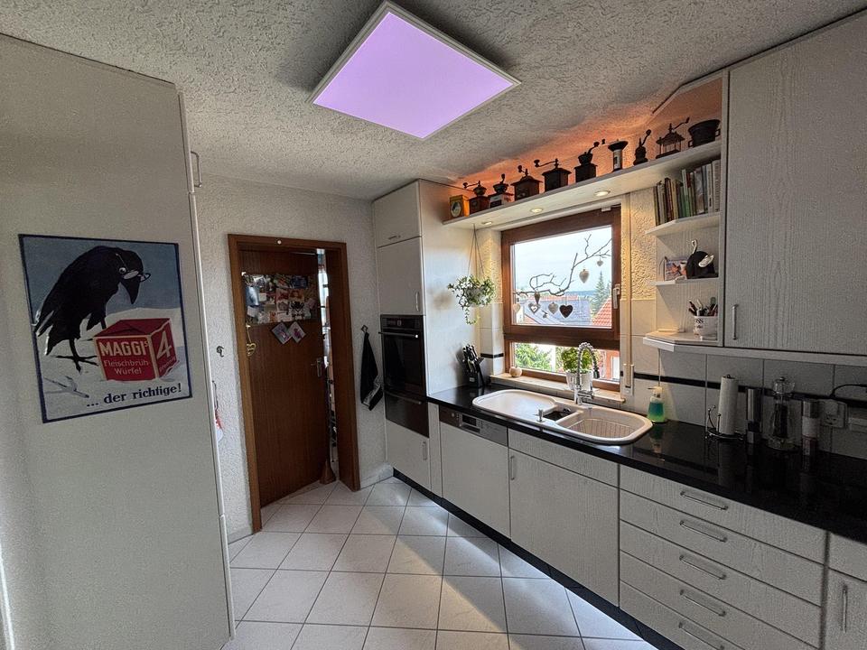 Gepflegte Doppelhaushälfte mit 2 separaten Wohneinheiten und Studio in ruhiger Lage, 30er Zone – Bild 18