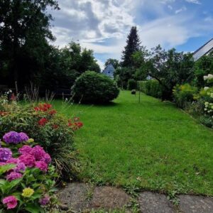 Traumgrundstück in attraktiver südwest Lage von Privat mit Altbestand