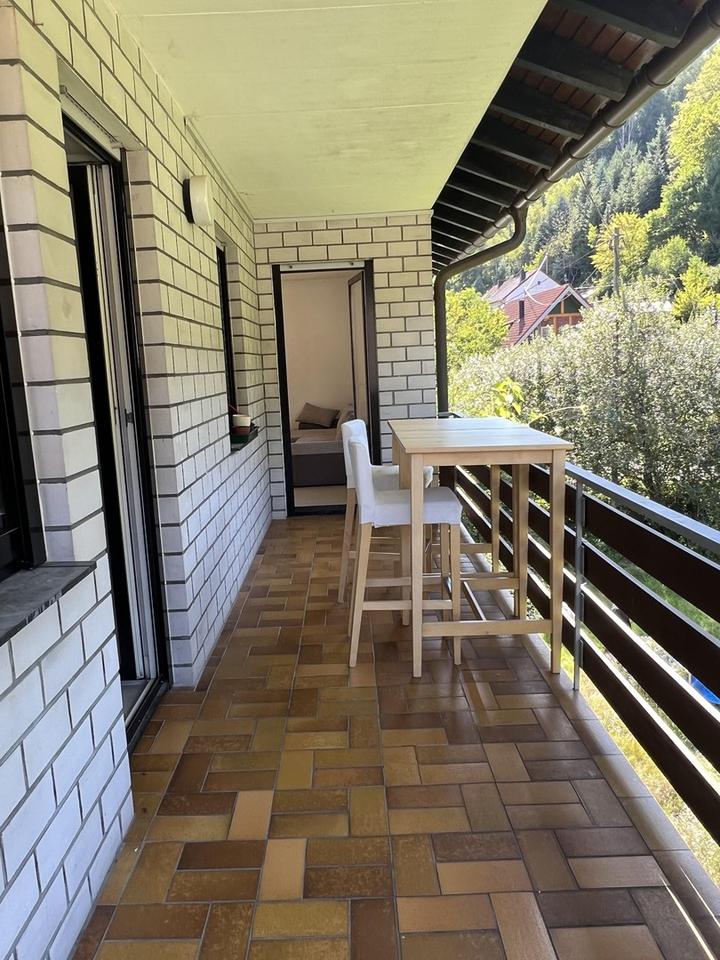 Ohne Provision - Charmante Dachgeschosswohnung mit viel Tageslicht im Grünen. – Bild 6