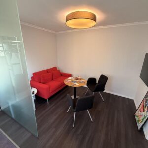 Gewerbeeinheit mit 4,5 Zimmern – ideal für Büro, Praxis oder Ähnliches