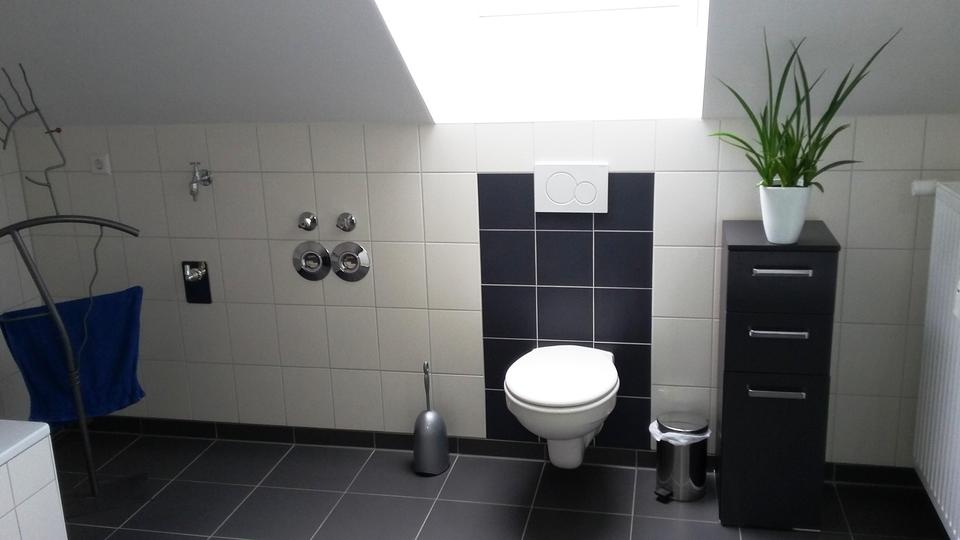 helle moderne 4-Zimmer-DG-Wohnung mit Balkon zentral in Bad Kissingen – Bild 6