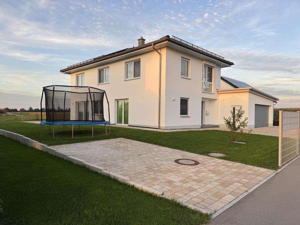 Aussicht ins Grüne! Lichtdurchflutetes Massivhaus in Bihlafingen, provisionsfrei – Bild 3