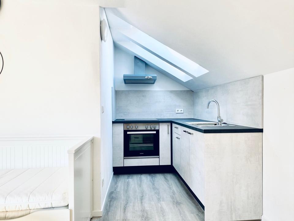 Apartment, möbliert mit Einbauküche – Bild 3