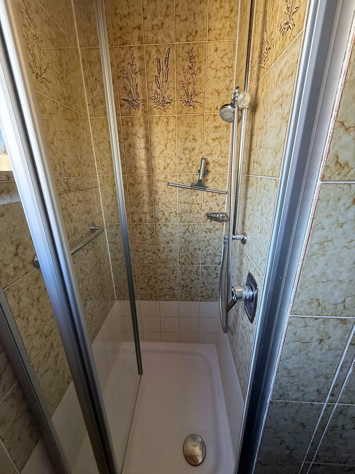 Großzügige 4-Zimmer-Wohnung mit Balkon und Garage im ruhigen Wohngebiet Reusch in Göppingen – Bild 23