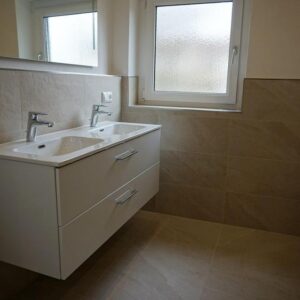 4,25% Rendite! Sanierte 3-Zi-ETW, frisch vermietet, für Kapitalanleger!