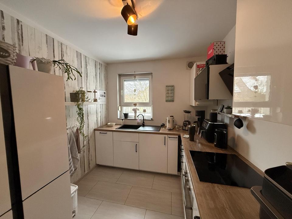 *Neuwertig & Zentral*: Geräumige 4-Zi.-Wohnung mit Garten im EG – Bild 6