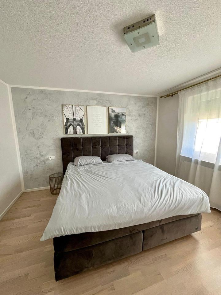 Bezugsfertige 3-Zi.-Wohnung in Gomaringen, top renoviert, Balkon, TG & Aufzug – Bild 11