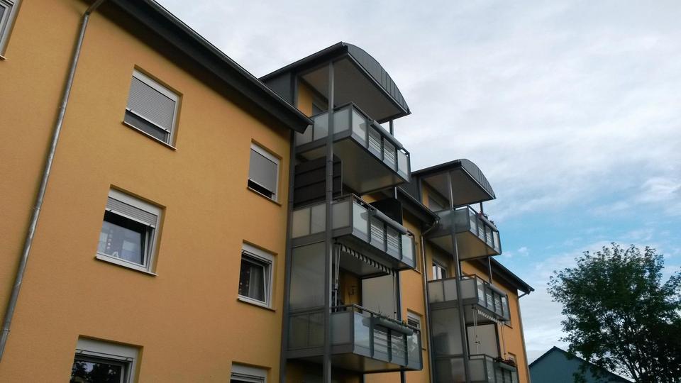 helle moderne 4-Zimmer-DG-Wohnung mit Balkon zentral in Bad Kissingen – Bild 23