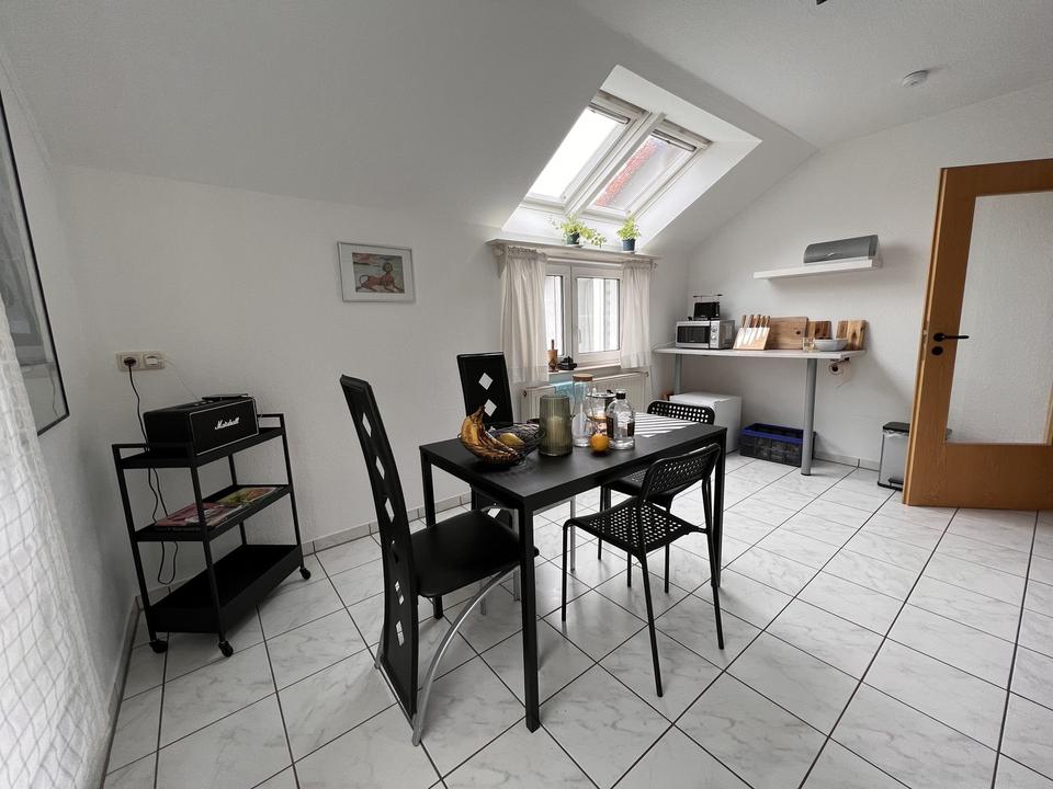 Helle Dachgeschosswohnung – Bild 11