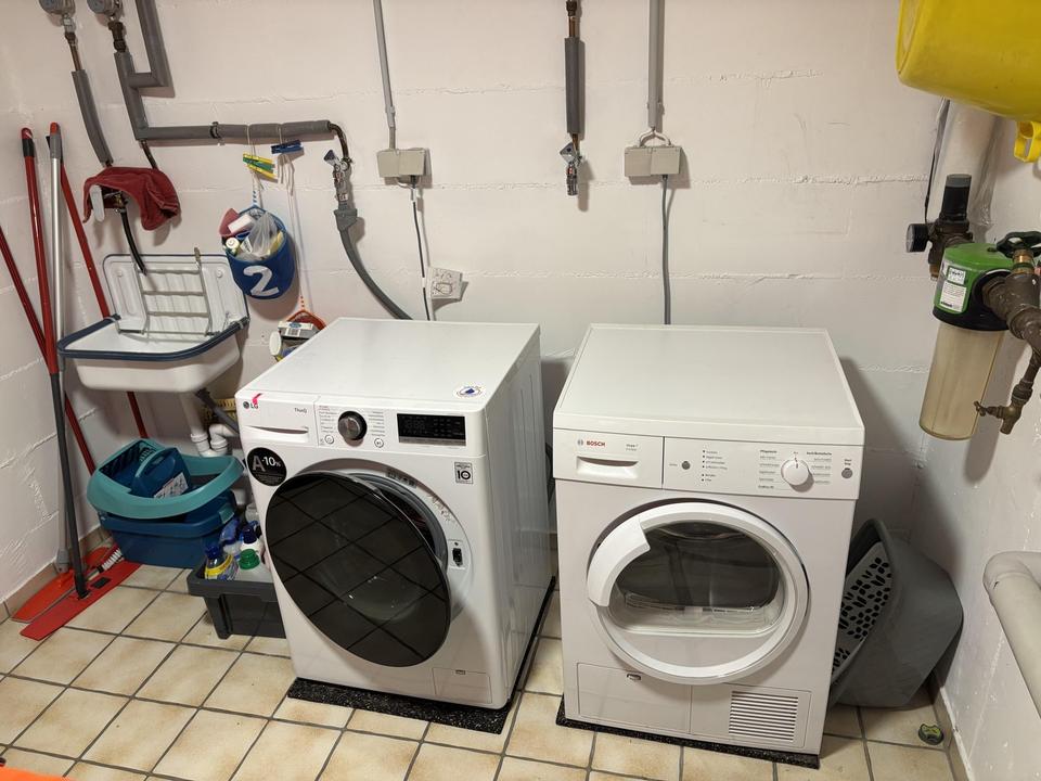 Gepflegte Doppelhaushälfte mit 2 separaten Wohneinheiten und Studio in ruhiger Lage, 30er Zone – Bild 8