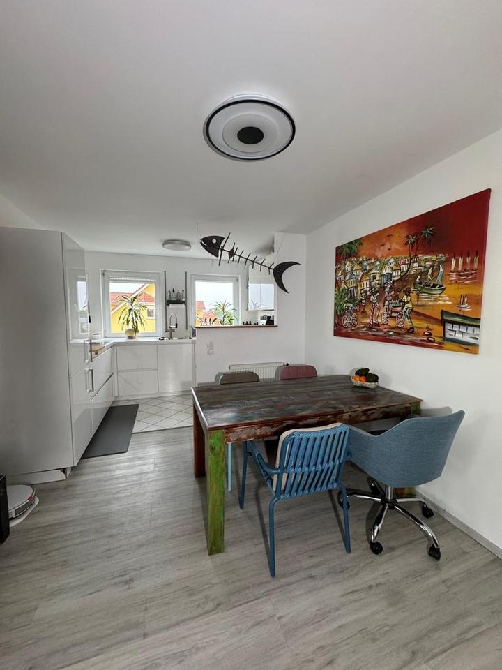 Helle 4-Zimmer-Wohnung in ruhiger Lage, von privat, provisionsfrei