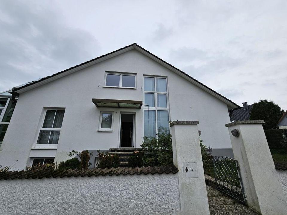 Großes Einfamilienhaus in ruhiger Traumlage – Bild 8