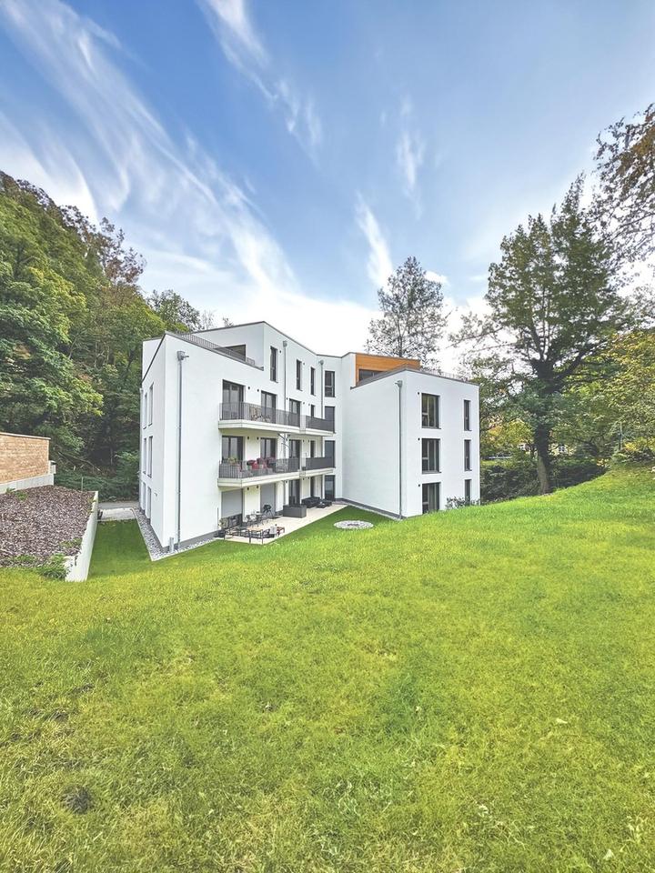 Moderne 3-Zimmer-Wohnung mit 2 Balkonen & Stellplatz in Marburg – Bild 2