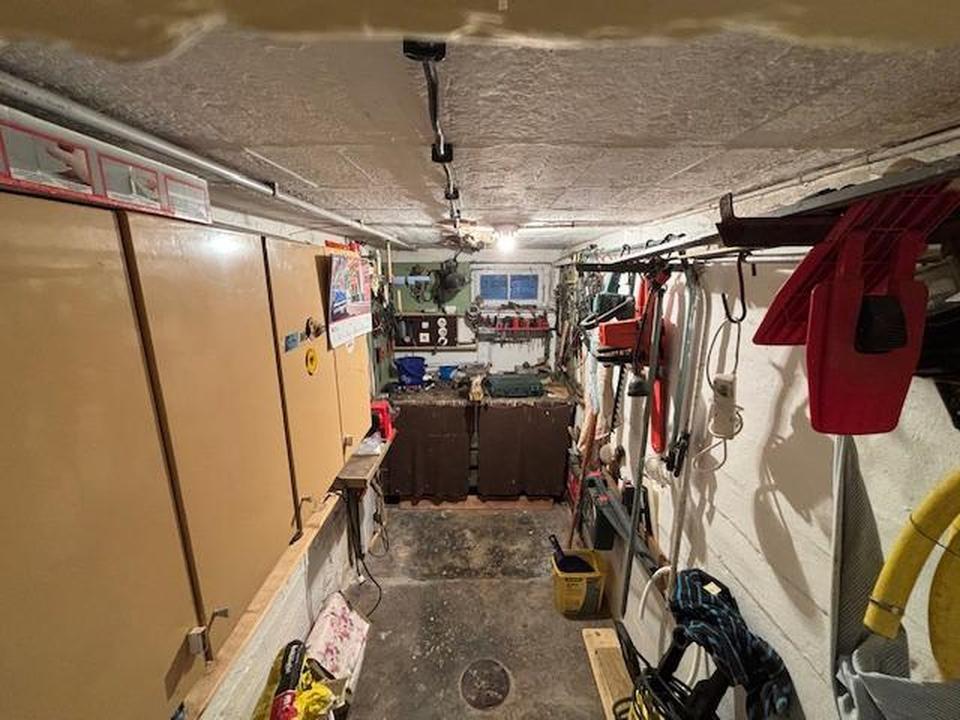 Reihenendhaus, unterkellert mit Nebengelass und Garten – Bild 22