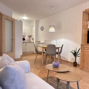 Barrierefreie 2 Zimmer Wohnung mit Terrasse in Seenähe