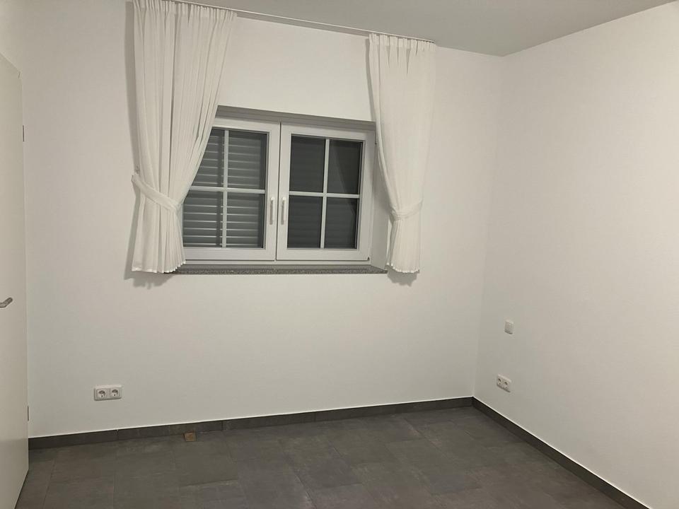 Stadtnähe, Energiesparende, Klimatisierte 3 Zimmerwohnung in exponierter Lage und E Ladestation – Bild 12