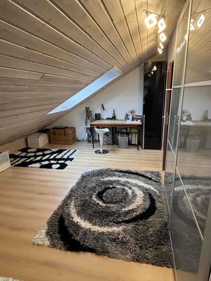 Gepflegte Doppelhaushälfte mit 2 separaten Wohneinheiten und Studio in ruhiger Lage, 30er Zone – Bild 28