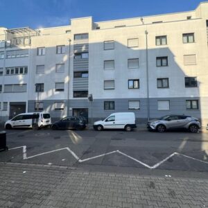 DIREKT VOM EIGENTÜMER mehreren Wohnungen 3 und 4 Zimmerwohnungen in Offenbach Stadtmitte verfügbar