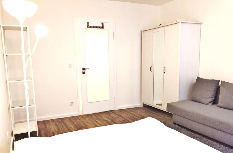 Ab SOFORT - Paar oder 2er WG -Neue helle Luxus Wohnung mit Terrasse, Alpenblick, vollmöbliert – Bild 14