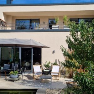 Exklusiver Wohnkomfort - Haus mit Dachterrasse und Garten mit Blick ins Grüne / PROVISIONSFREI