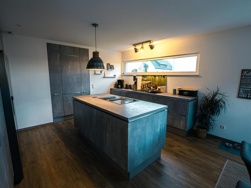 Moderne Stadtvilla (Bj. 2020) | A+ | PV & Speicher | Sauna | Waldblick | sofort bezugsfrei – Bild 6