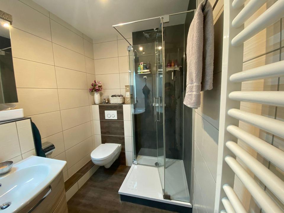 Charmante durch Dachboden ausgebaute 5 Zimmer-ETW mit 2 Balkonen und TG Stellplatz in Waren Müritz – Bild 19