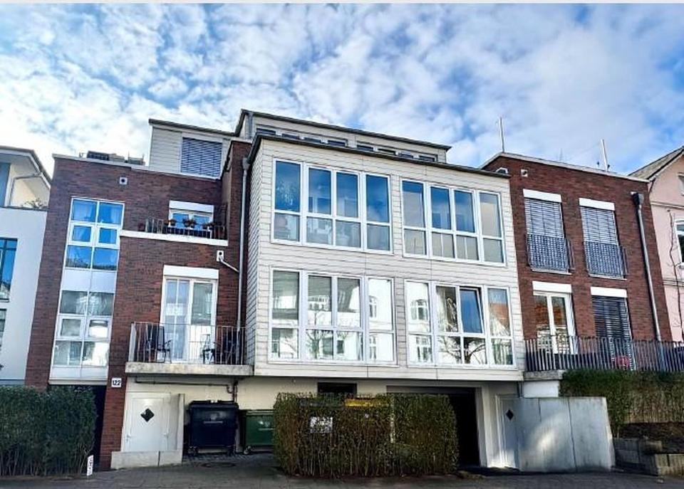 Solides Mehrfamilienhaus in Hamburg Bergedorf – Bild 2