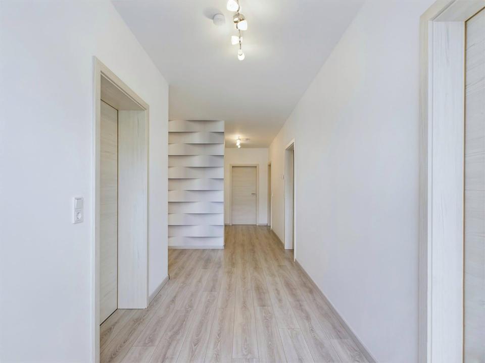 Modernes Einfamilienhaus in ruhiger Lage – viel Platz für die Familie – Bild 14